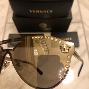🔥NEW CRYSTAL VERSACE MIRRORED SUNGLASSES 🔥